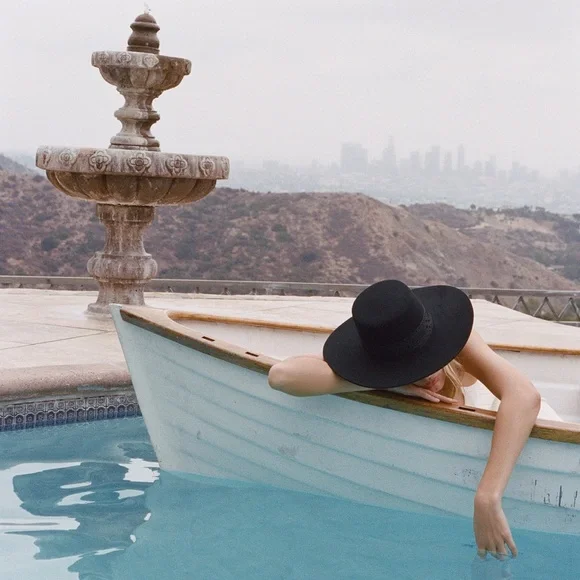 Lack of Color - THE SIERRA - Picture 2 of 4